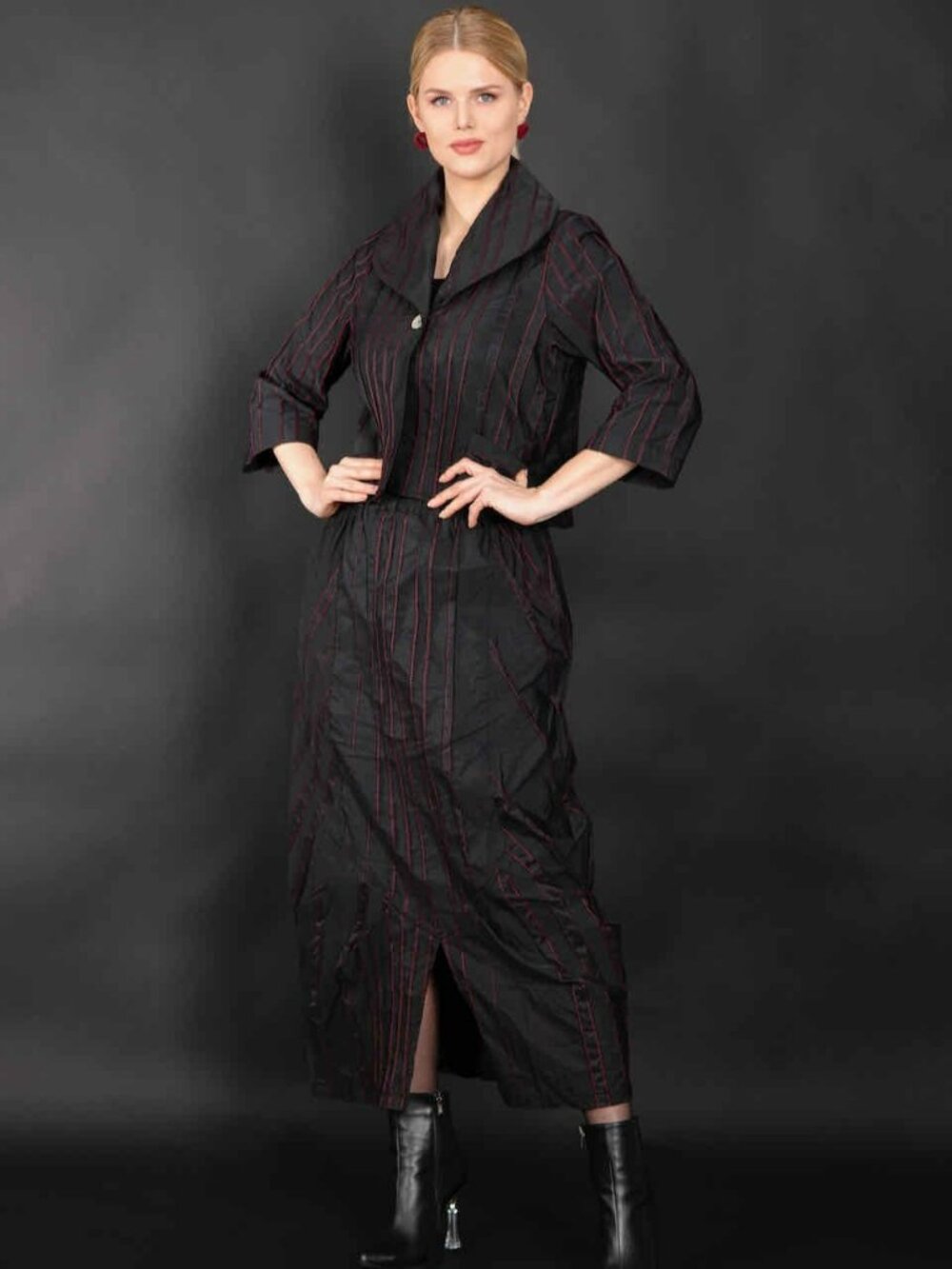 SASSY EverSASSY Black with Red Detail Crepe Jacket and Maxi Skirt, sz. S